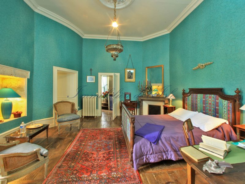 02628efa36cb72de0e3c1d92d92baf15