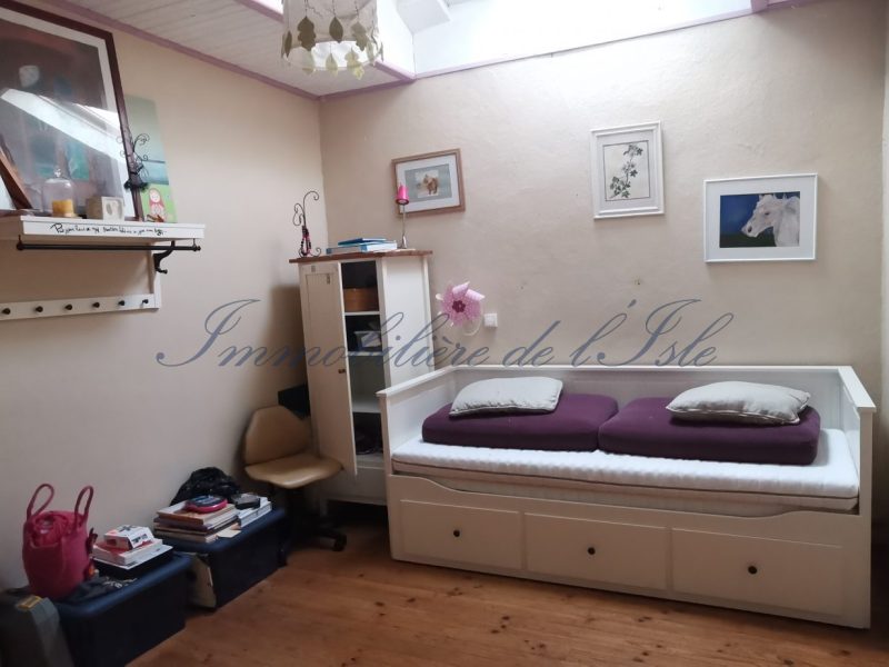 1f2c41da3300837f6c364a7004e335ff