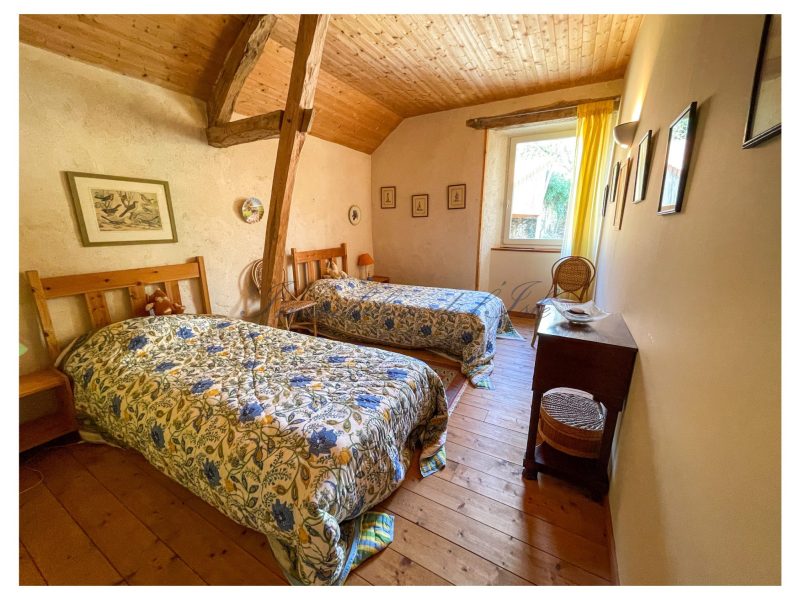 1f5fbcd10fc4e8782608d8fd1739af18