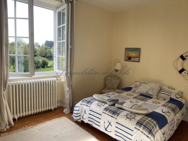 22551b5b9c7ed0dbdee2208a0ac85a78