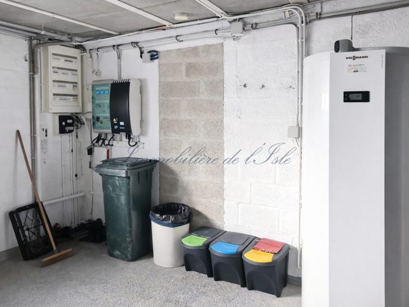 4d57249a06067408b48af957bbe1b27b