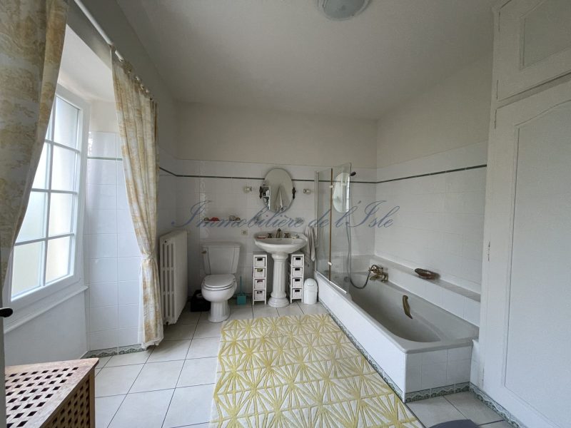 6e4fc6e71e9609f183365b8857fa616c