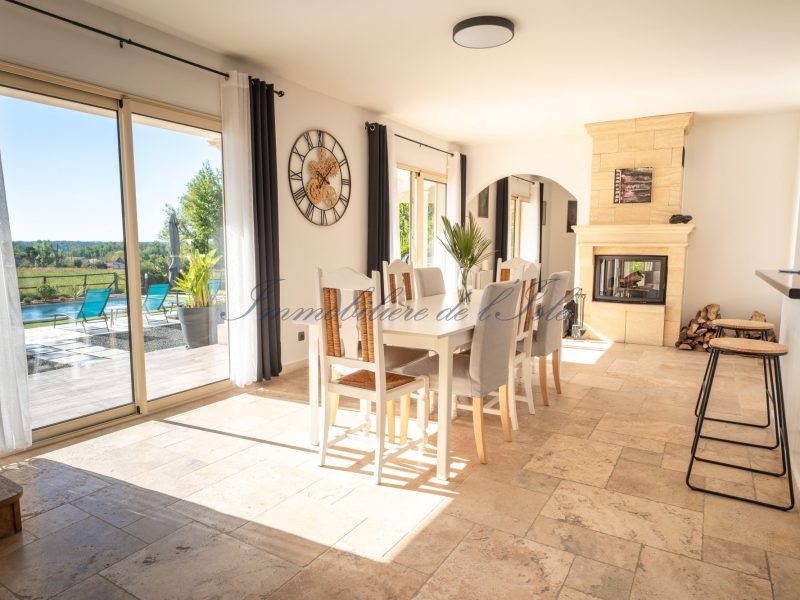 76867dfa8522e93366d02d8703b6014b