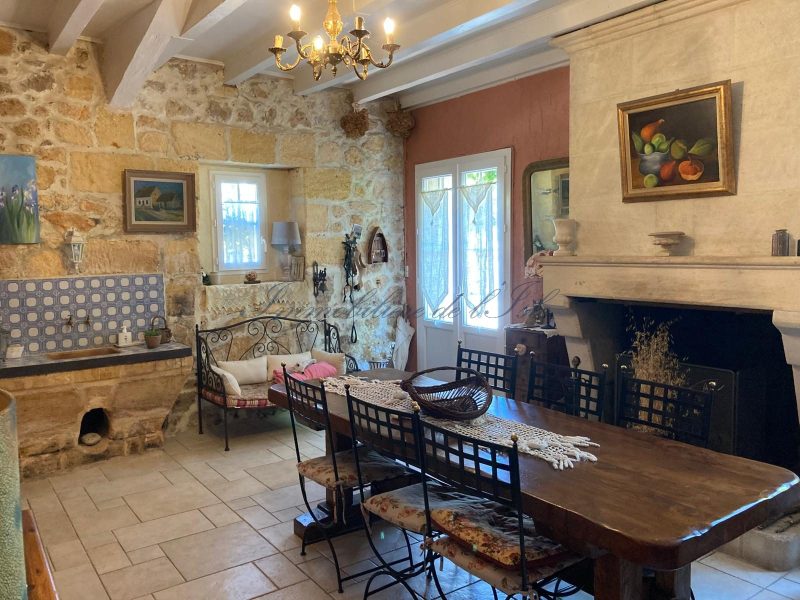 77430b2ccae84a824e06e09df8087359