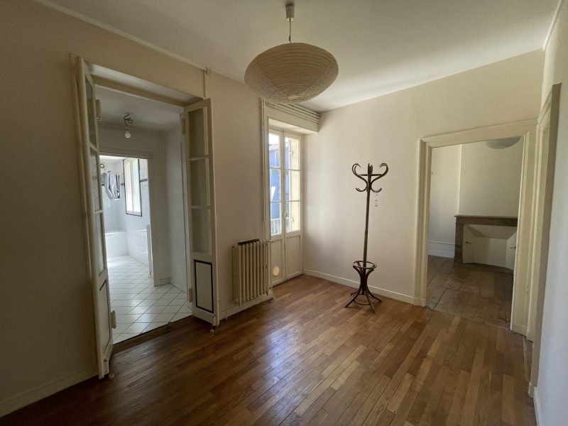 7876ae051bb7045277d23c414c2287af