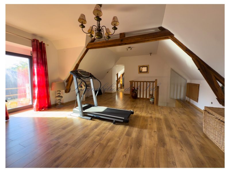 7c769dcacf43212b5418ad6ca436d4ff