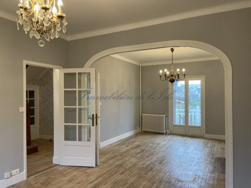 81b5ccd082efe016e1672b3091599497