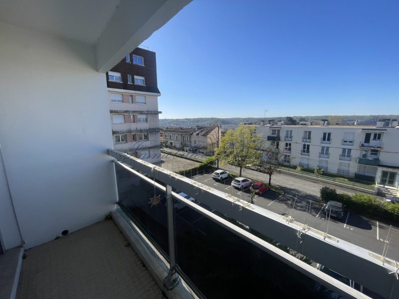 886ec1ce2612bbef3b048c7e217d6731