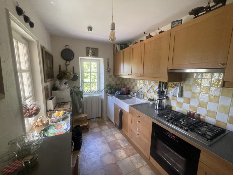 99b43063bd45ce00e6a7fe609d0c633f