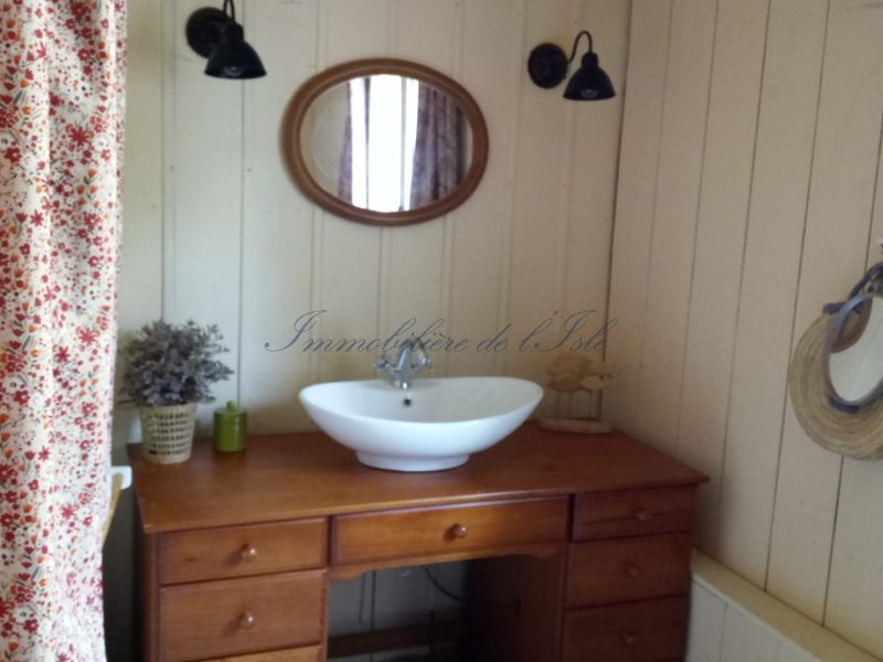 a11826b6609d4d38642343929522867b