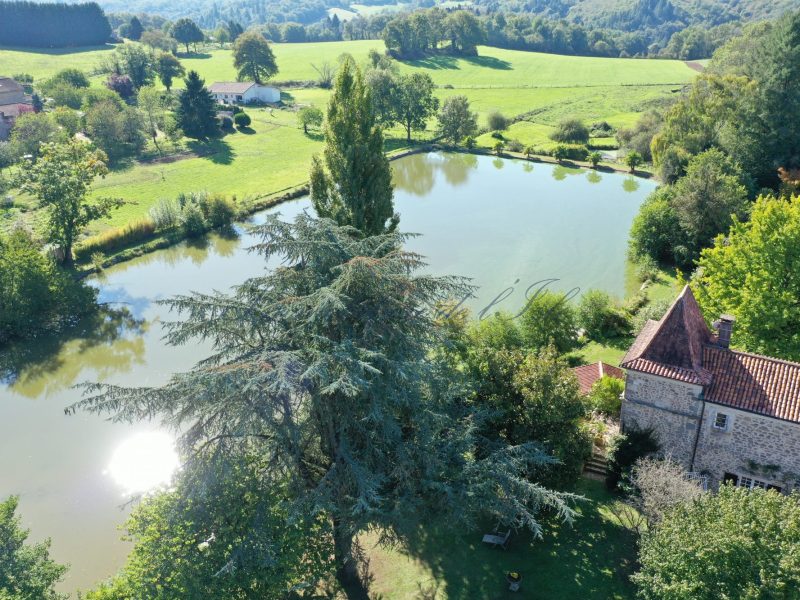 bfb601fa70b2f8aa2190e4e5ce16dc96