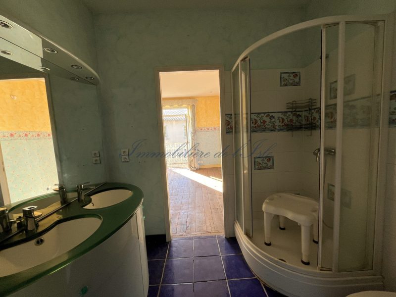 c9fac701c9ed5816ebc080a1dd1db603