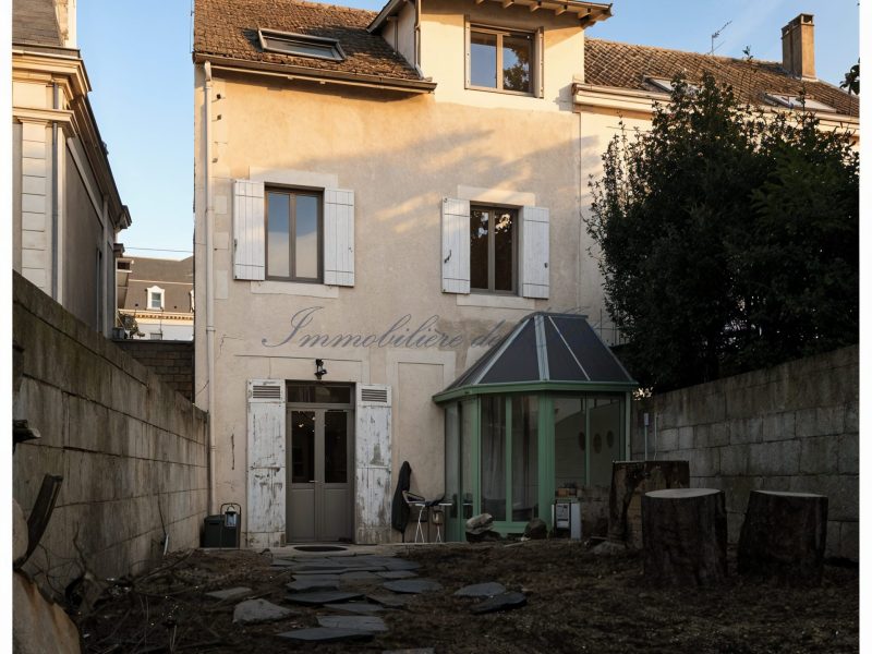 d109b0e13f083644cbfaf9c8e03ba20b