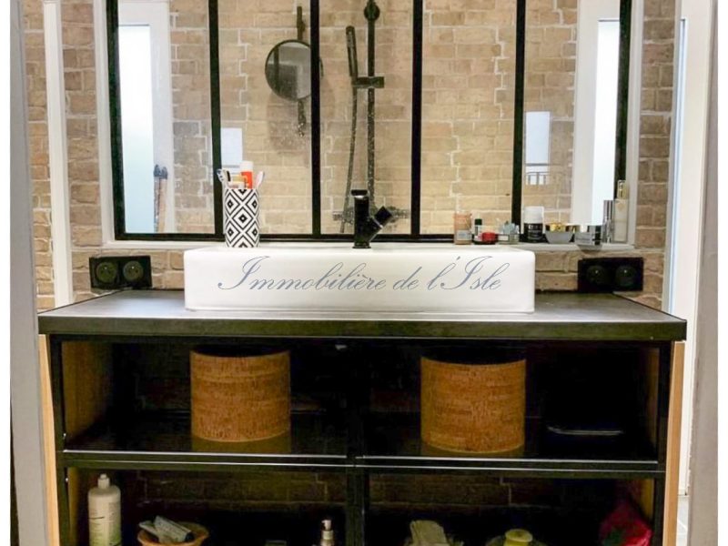 d11acbcf1ac3ff080676f9780559f39a