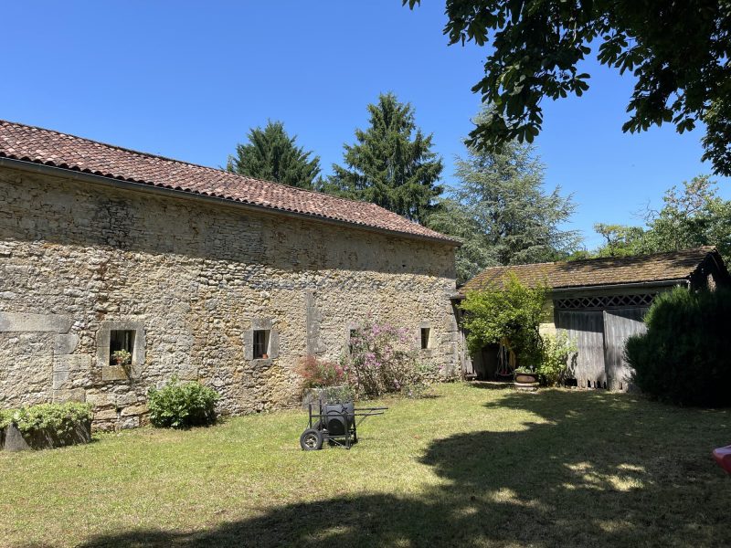 e0dd7a05f9f07744bccd775087bf9be8