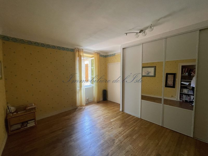 e827fa6994a03f1a48e49613c6b8aa6a