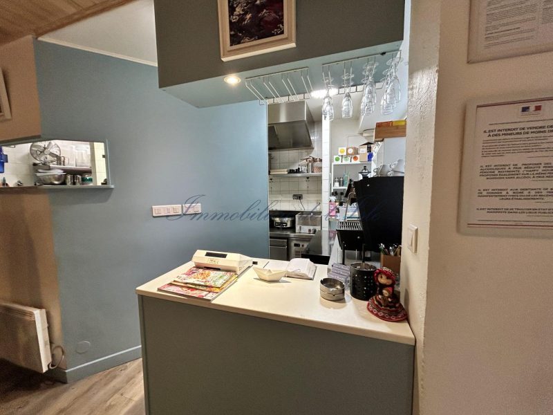 e9e63698e52a08ea0d943d04515fc4b5