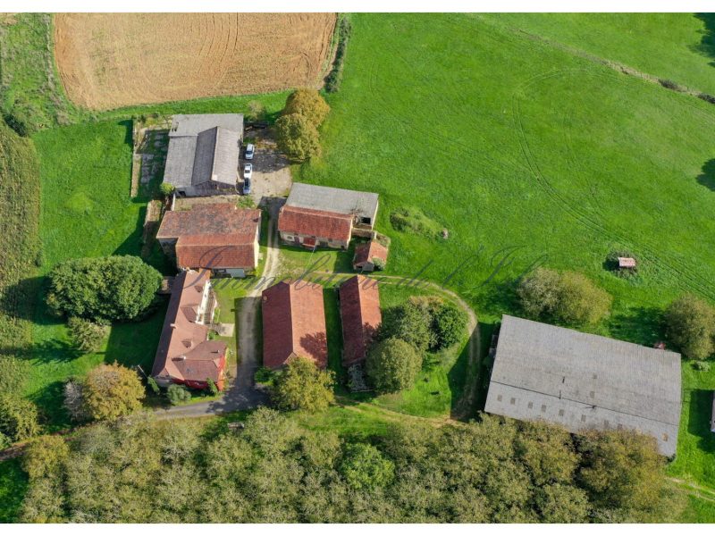 f6afa4130a35a49d29b4c373e0a04ef3