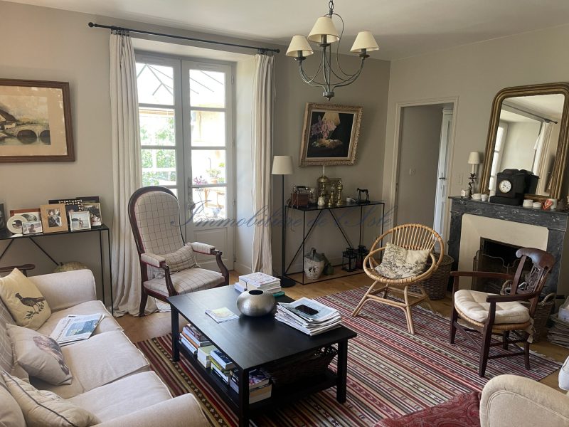 f964a3e1376c581ec21c99b3d2bd19d5