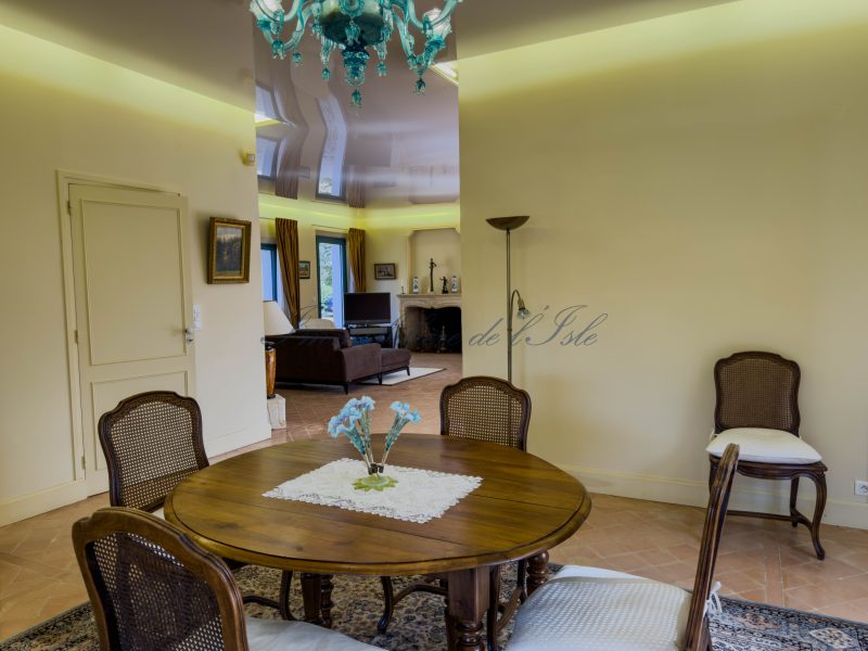 photo_1093c279f6011eb710097182248c0b7c