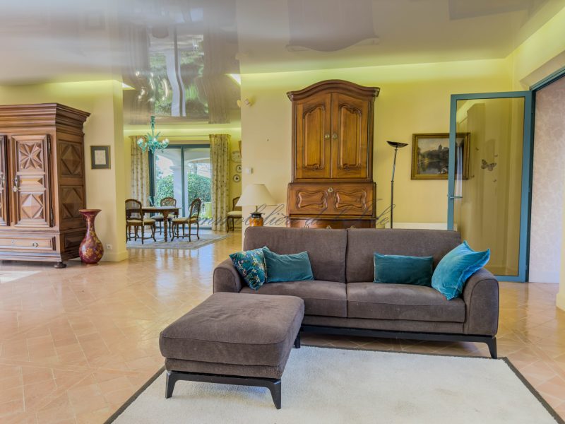 photo_54edf1a80f69db4b94aedebb9df3800d