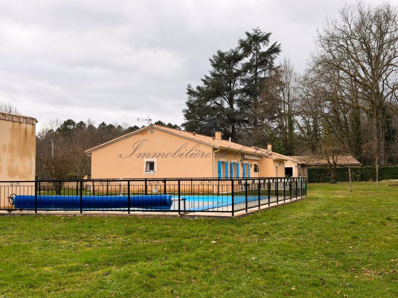 photo_5ab8e77470f6a7ed48f95fa6afd0c802