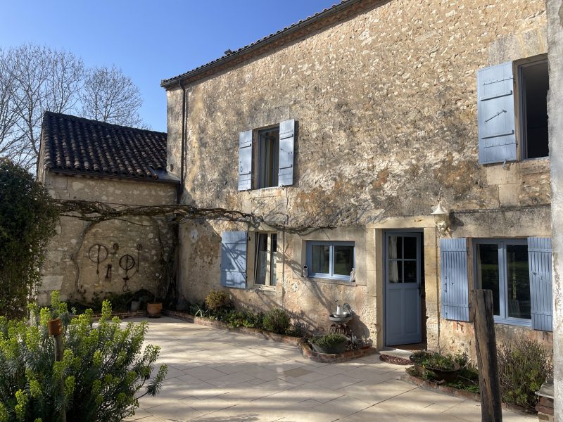 photo_6585a5e4538afdeb1777614c7e1312a1