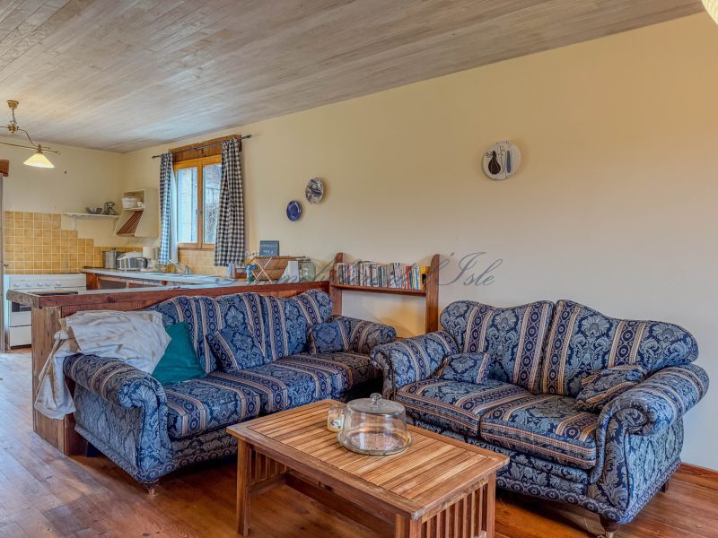 photo_b25e43463fe74b6aa753ab30060127bd