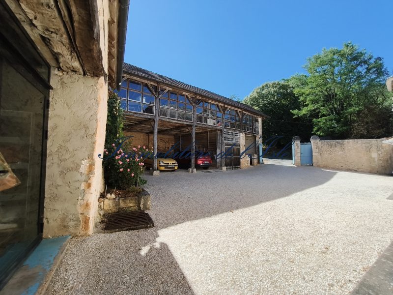 photo_da7fec05c3bd0896558f14f8867dcba6